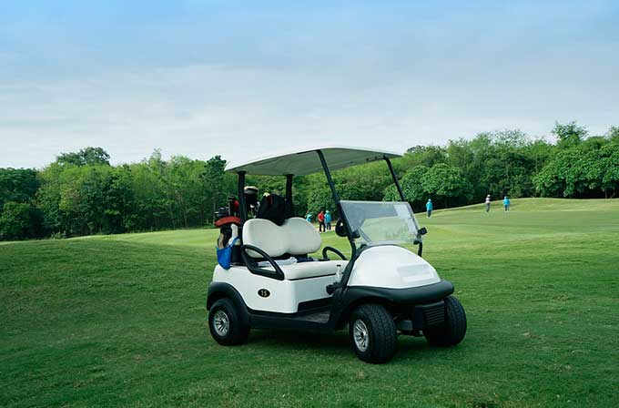 Romantic Strolls on the Fairways with Electric Powered Golf Carts