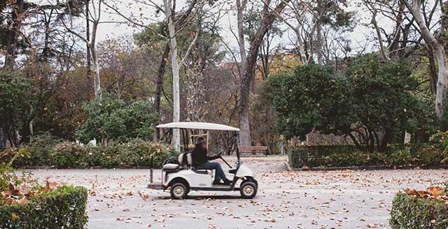 Golf Course Security: The Role of Blue Lifted Golf Carts in Course Management